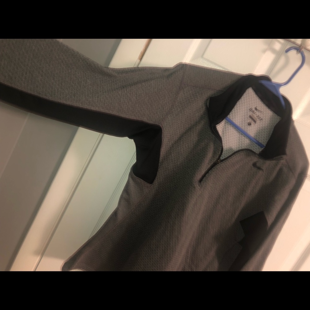Nike Dri-Fit Quarter Zip - Picture 2 of 3